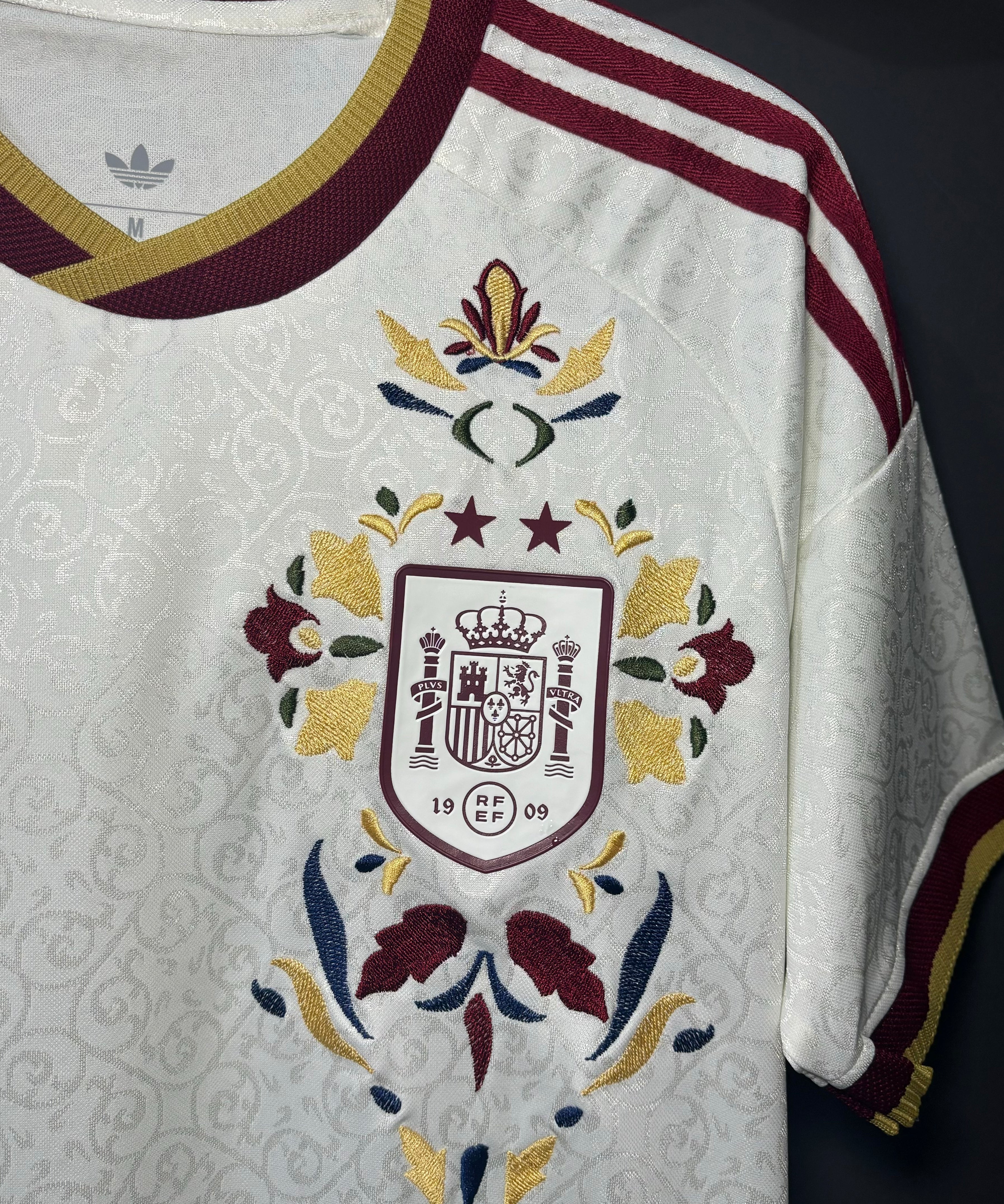 Spain Heritage Floral Embroidered Jersey - product image 4 - 15a56d4c