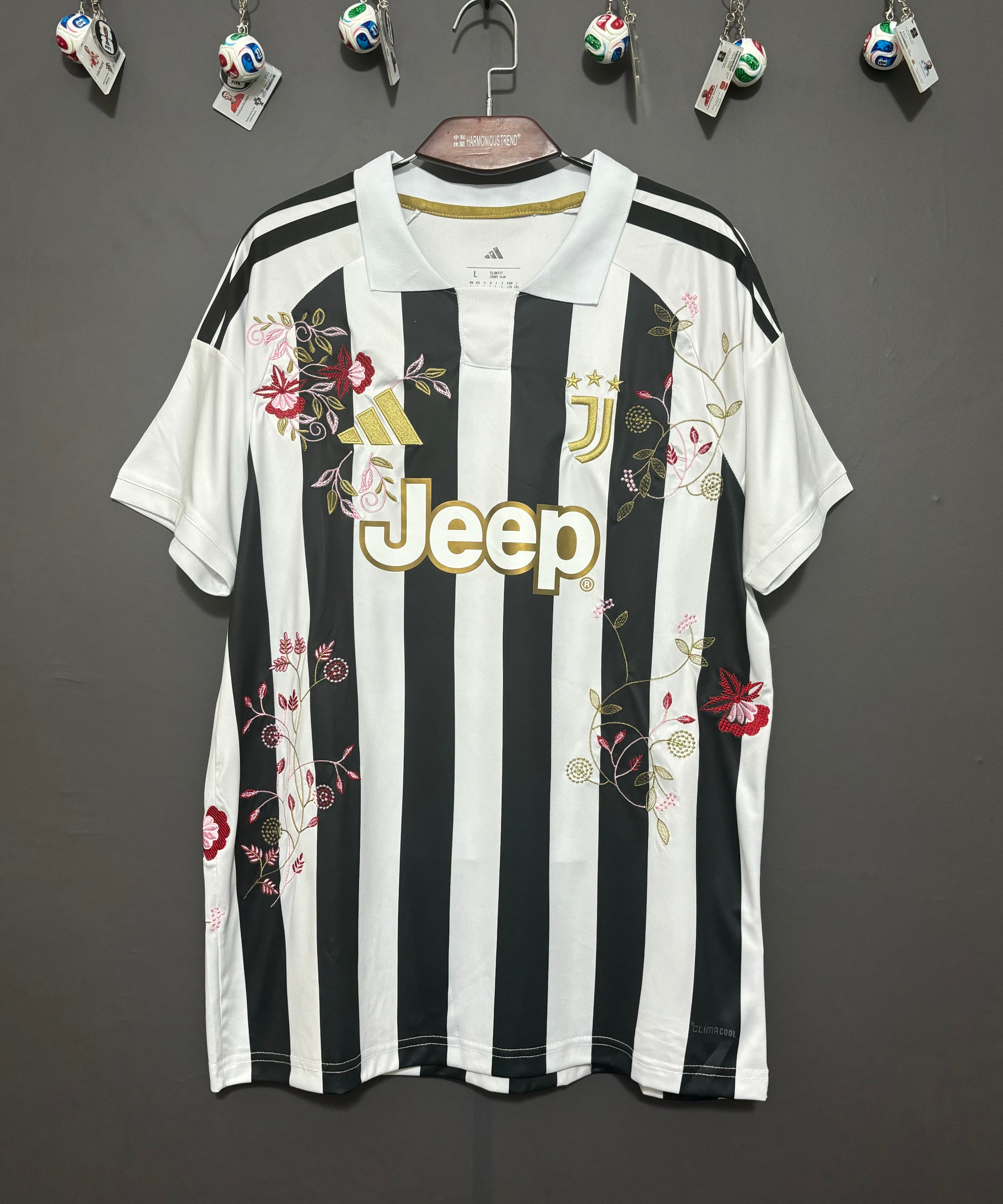 Juventus Botanical Stripe Embroidered Jersey - product image 2 - 17a4c141