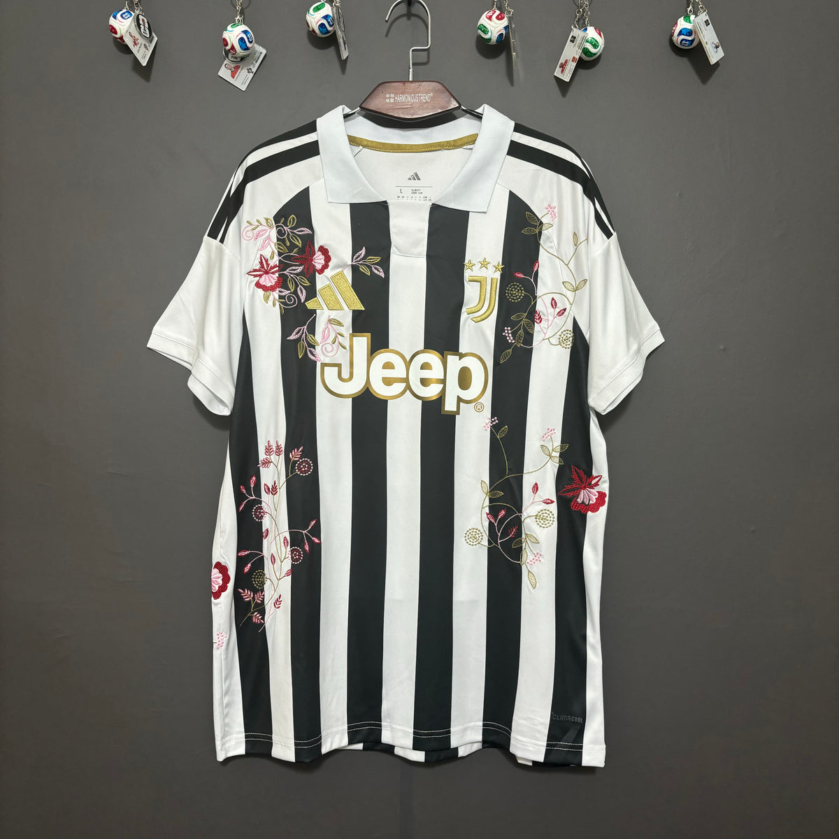Juventus Botanical Stripe Embroidered Jersey - product image 2 - 17a4c141