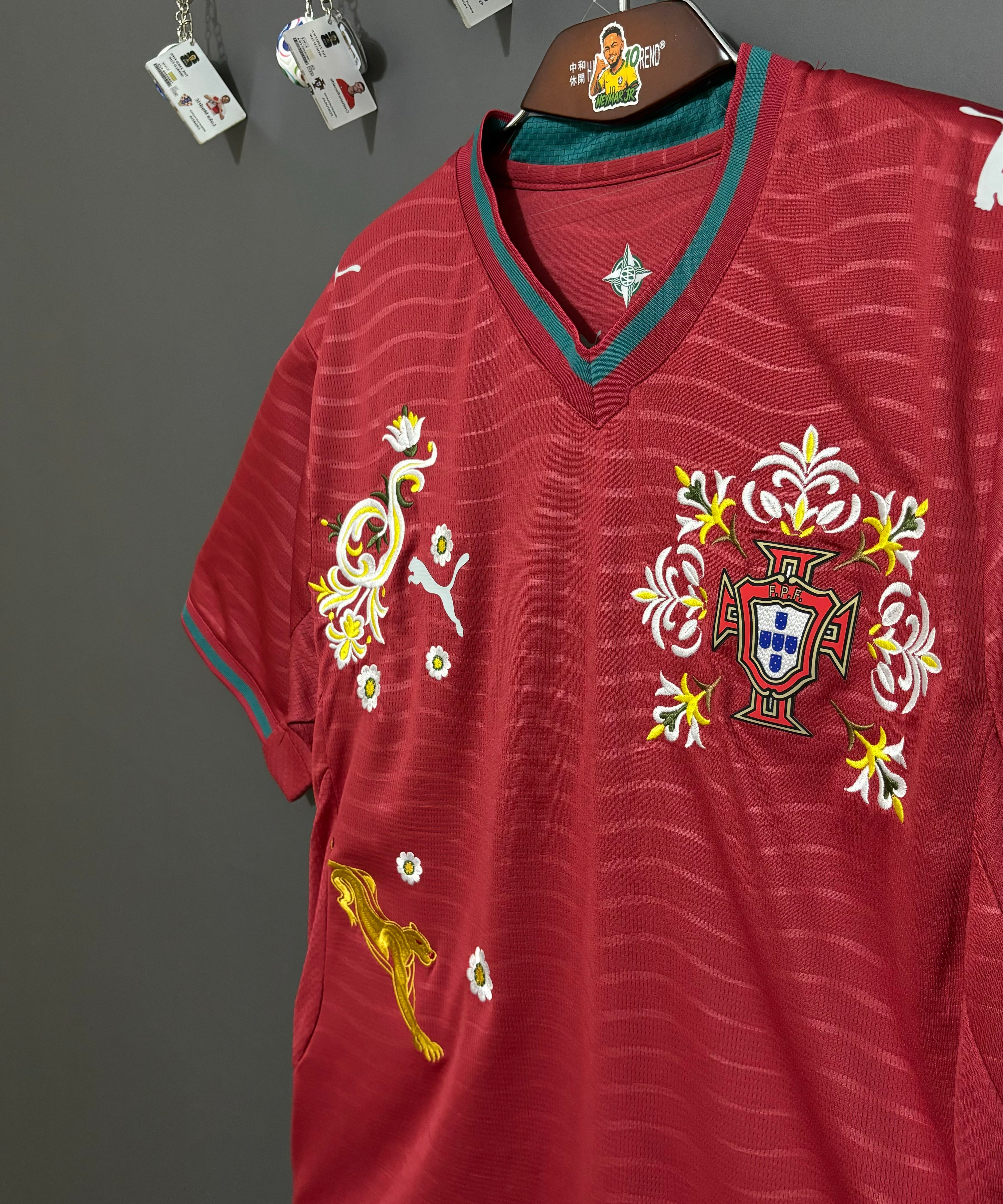 Spain Crimson Crest Embroidered Jersey - product image 4 - 23301bda