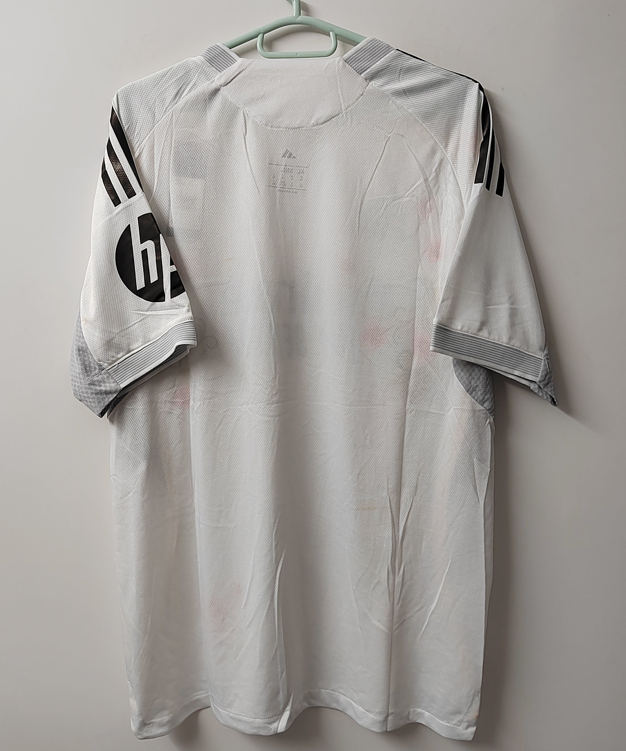 Real Madrid Ivory Vine Embroidered Jersey - product image 2 - 571d33a0