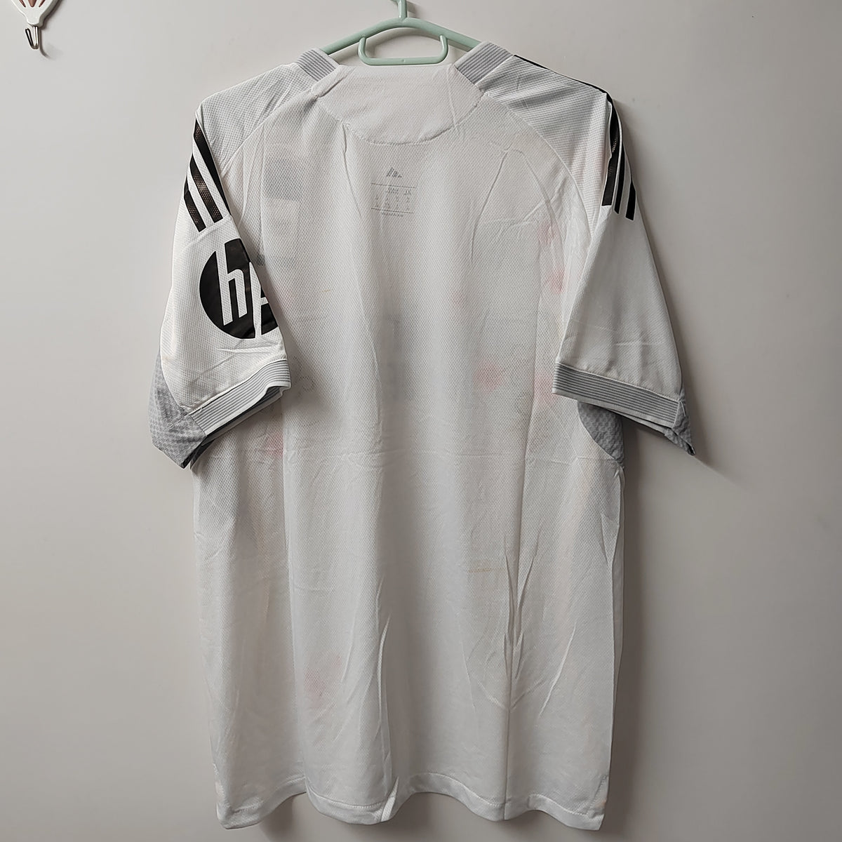 Real Madrid Ivory Vine Embroidered Jersey - product image 2 - 571d33a0