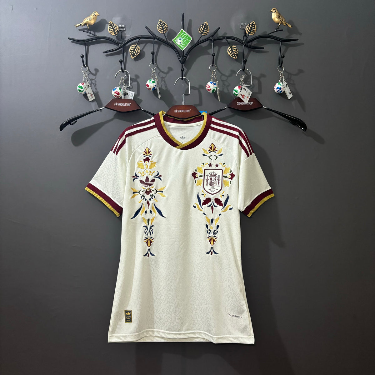 Spain Heritage Floral Embroidered Jersey - product image 2 - 67223fde