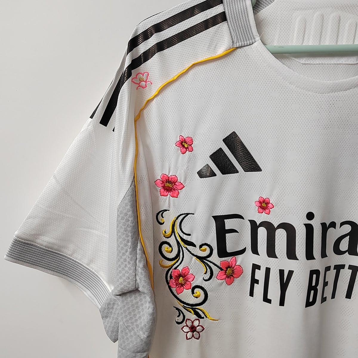Real Madrid Ivory Vine Embroidered Jersey - product image 4 - 7e9ecd3a