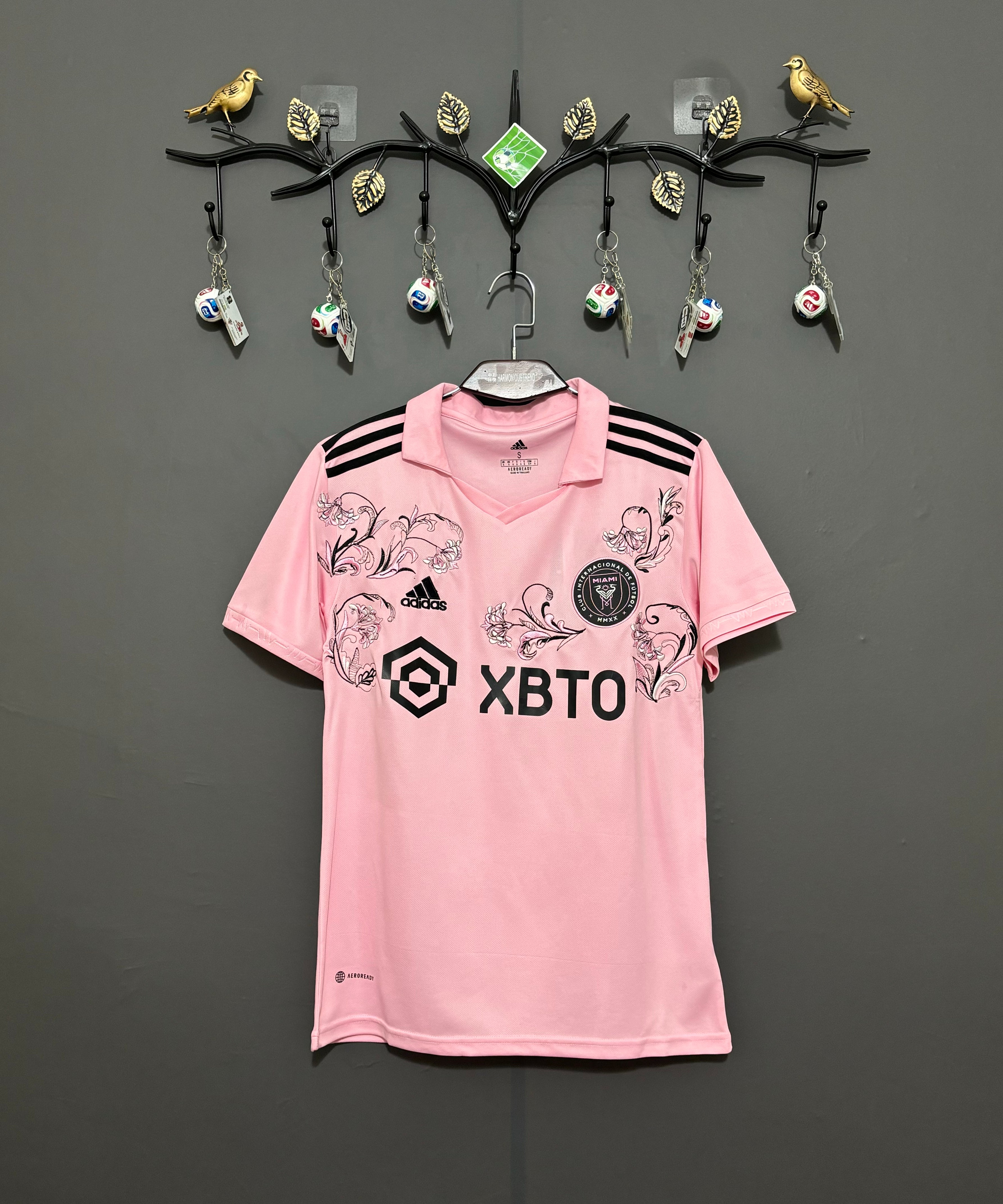 Inter Miami Blush Illustrated Embroidered Jersey - product image 1 - 936c83f9
