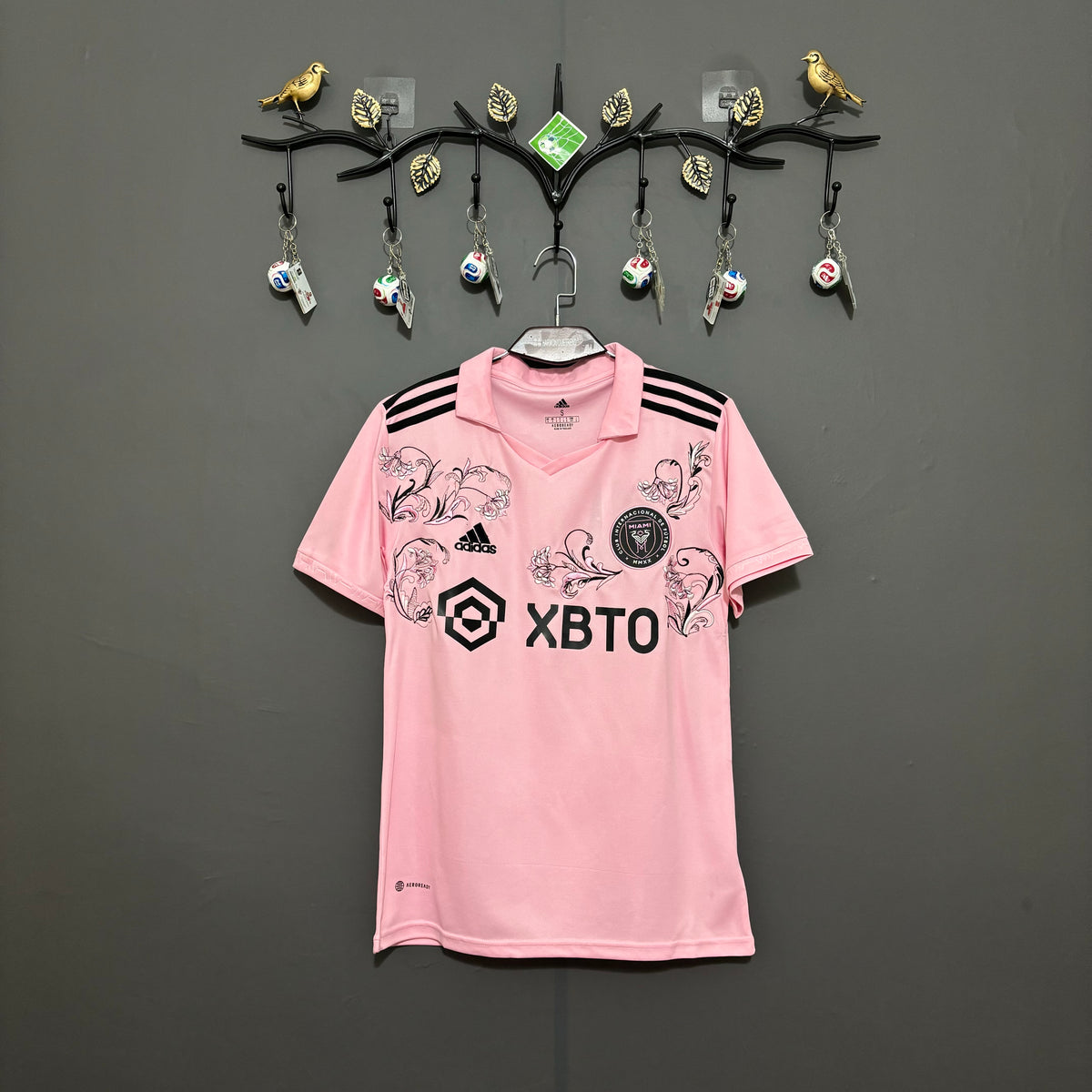 Inter Miami Blush Illustrated Embroidered Jersey - product image 1 - 936c83f9