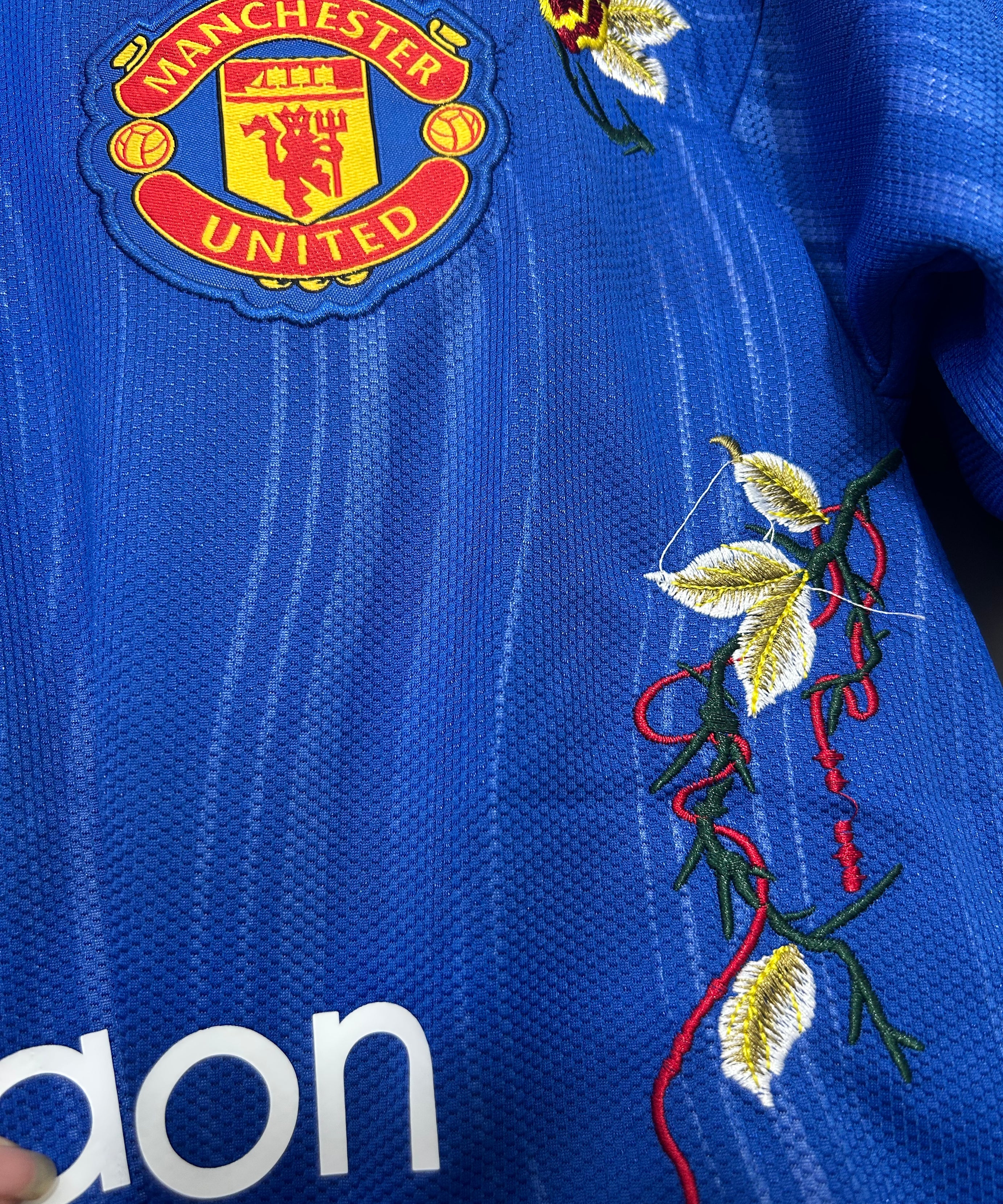 Manchester United Midnight Floral Embroidered Jersey - product image 6 - 9cb24480