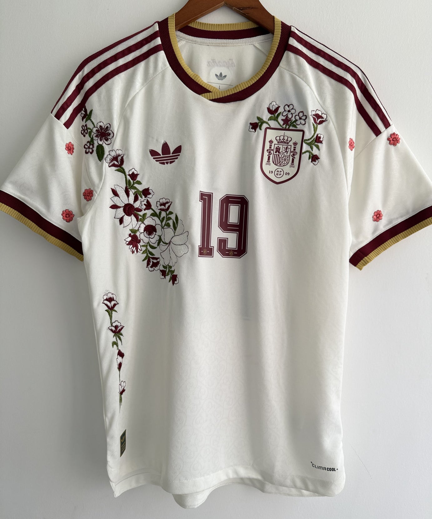 Spain Heritage Floral Embroidered Jersey - product image 1
