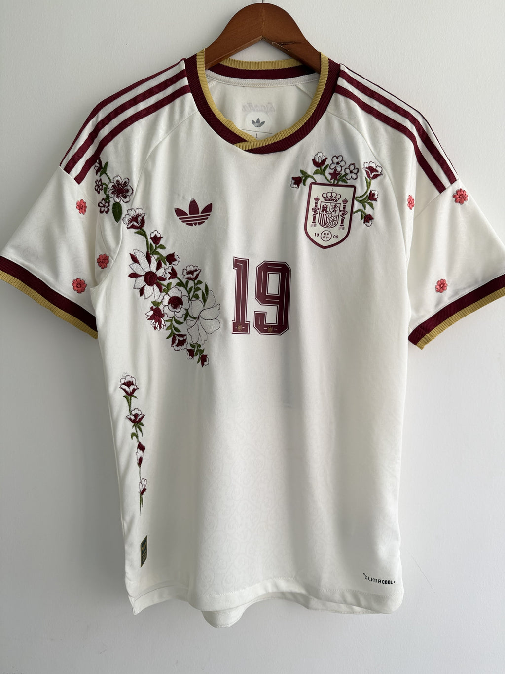 Spain Heritage Floral Embroidered Jersey - product image 1