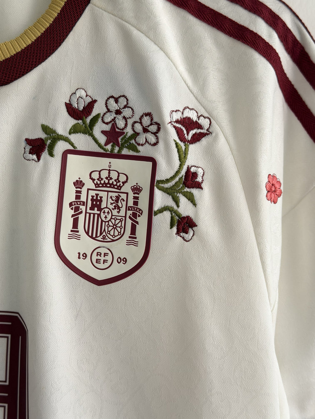 Spain Heritage Floral Embroidered Jersey - product image 5