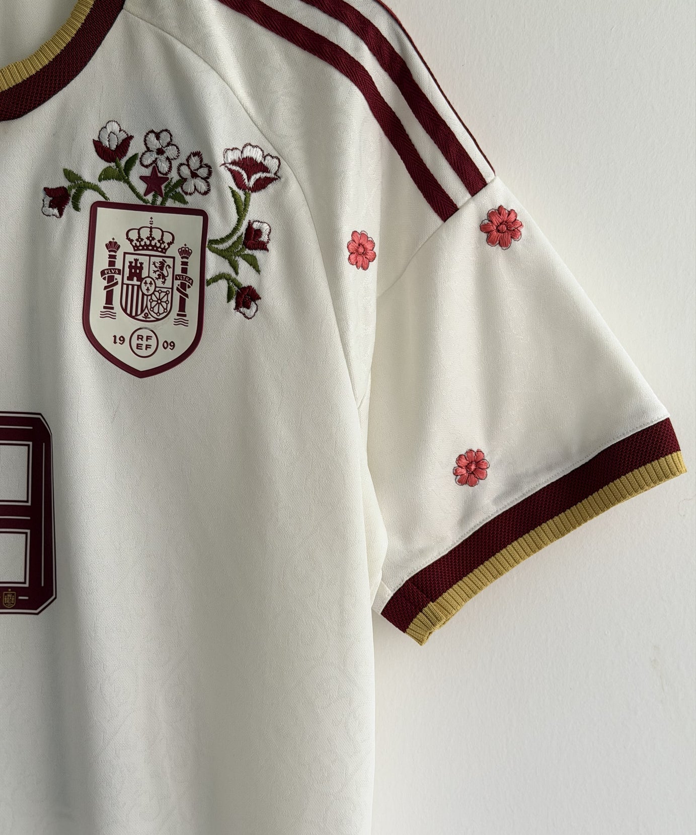 Spain Heritage Floral Embroidered Jersey - product image 6