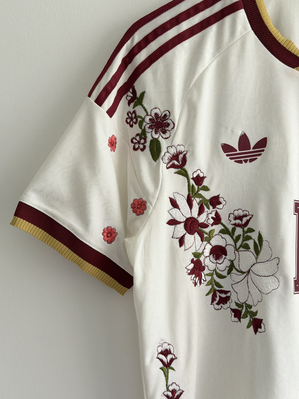 Spain Heritage Floral Embroidered Jersey - product image 7