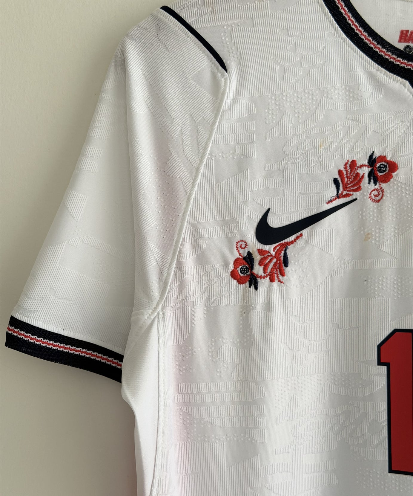 England Rose Embroidered Jersey - product image 7