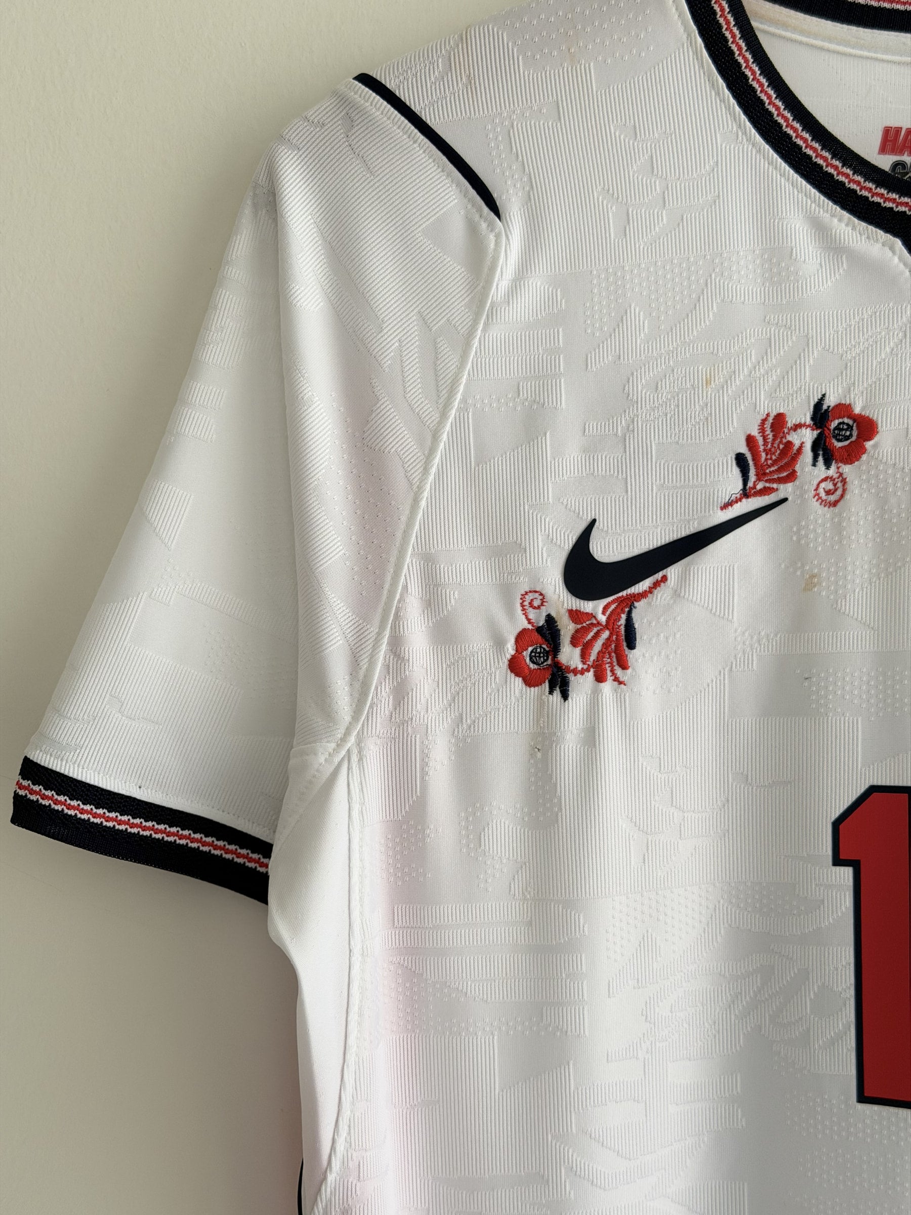 England Rose Embroidered Jersey - product image 7