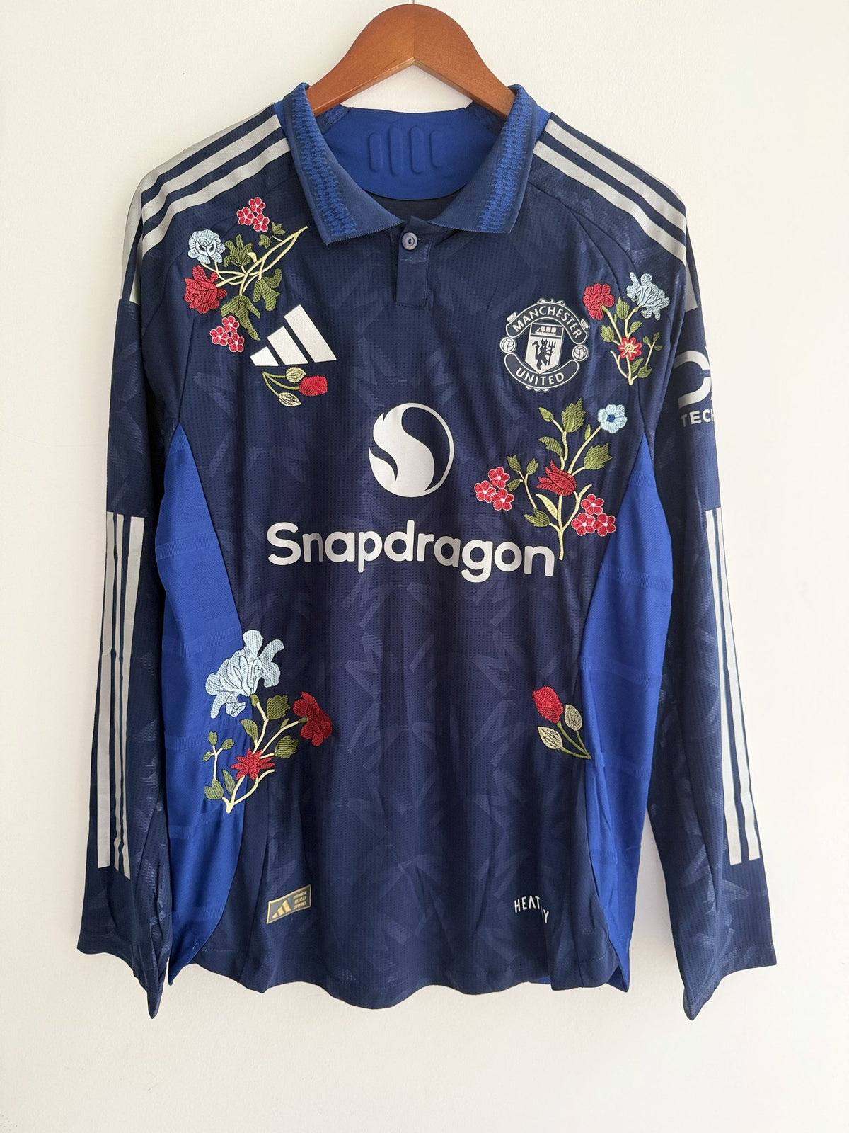 Manchester United Midnight Floral Embroidered Jersey - long sleeve product image 1