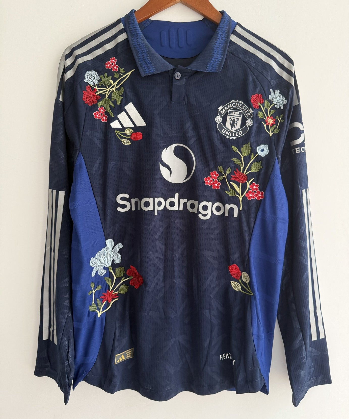 Manchester United Midnight Floral Embroidered Jersey - long sleeve product image 2