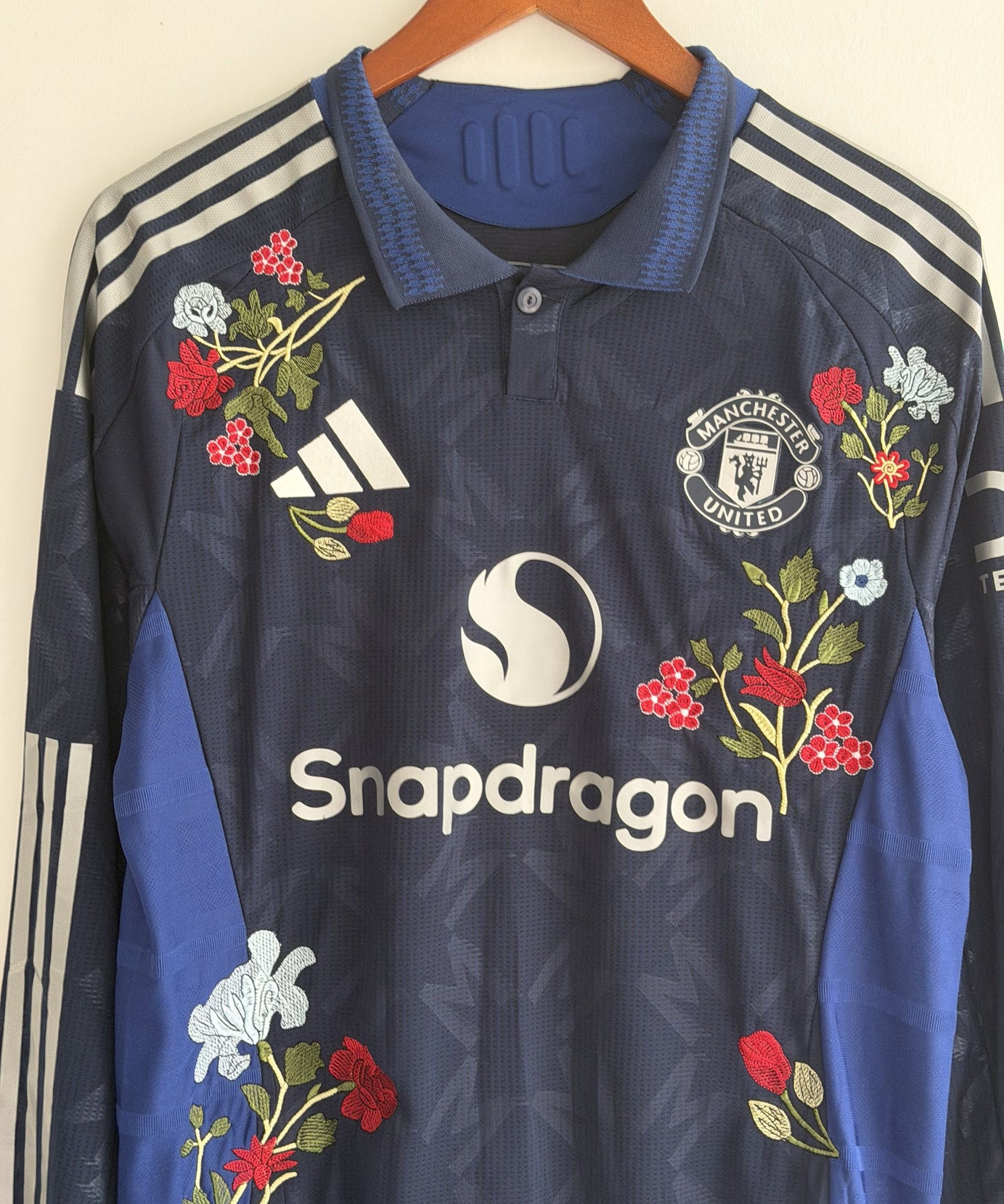 Manchester United Midnight Floral Embroidered Jersey - long sleeve product image 4