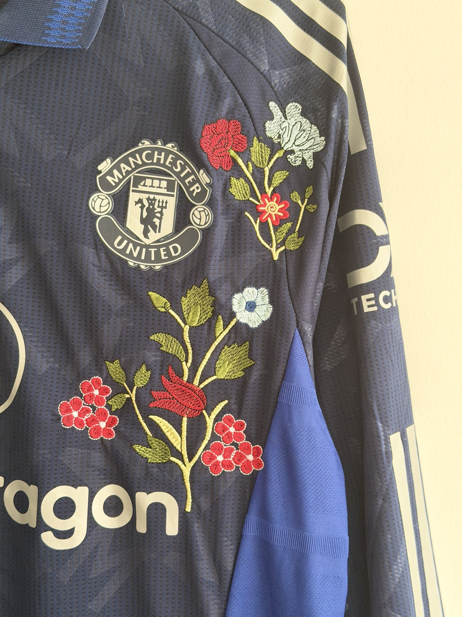 Manchester United Midnight Floral Embroidered Jersey - long sleeve product image 5