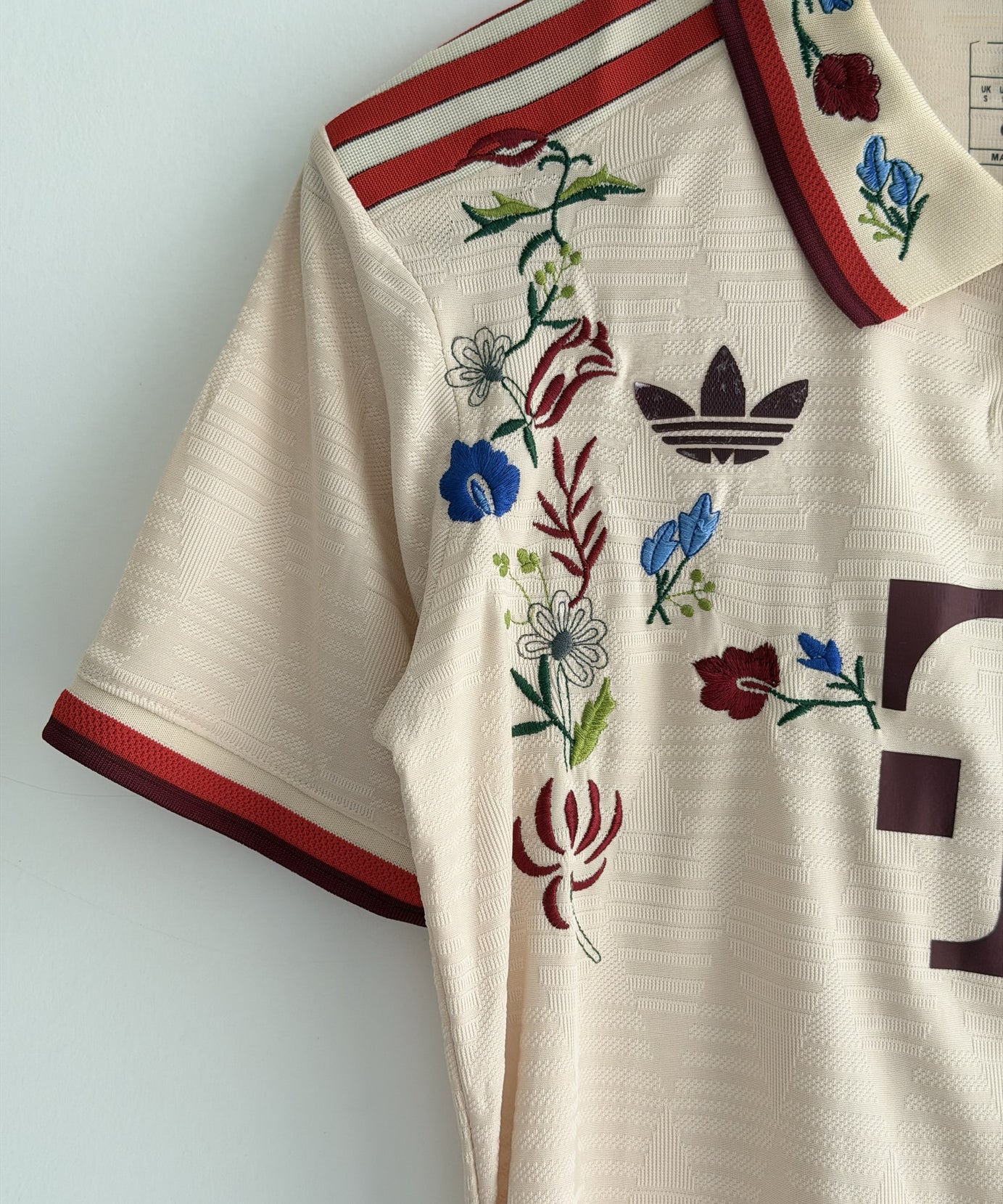 Bayern Munich Heritage Botanical Embroidered Jersey - product image 5