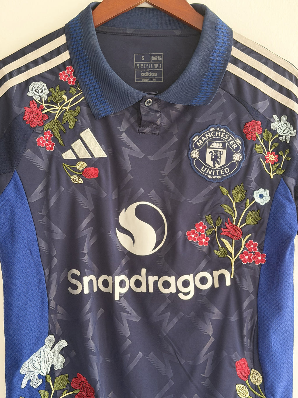 Manchester United Midnight Floral Embroidered Jersey - product image 2