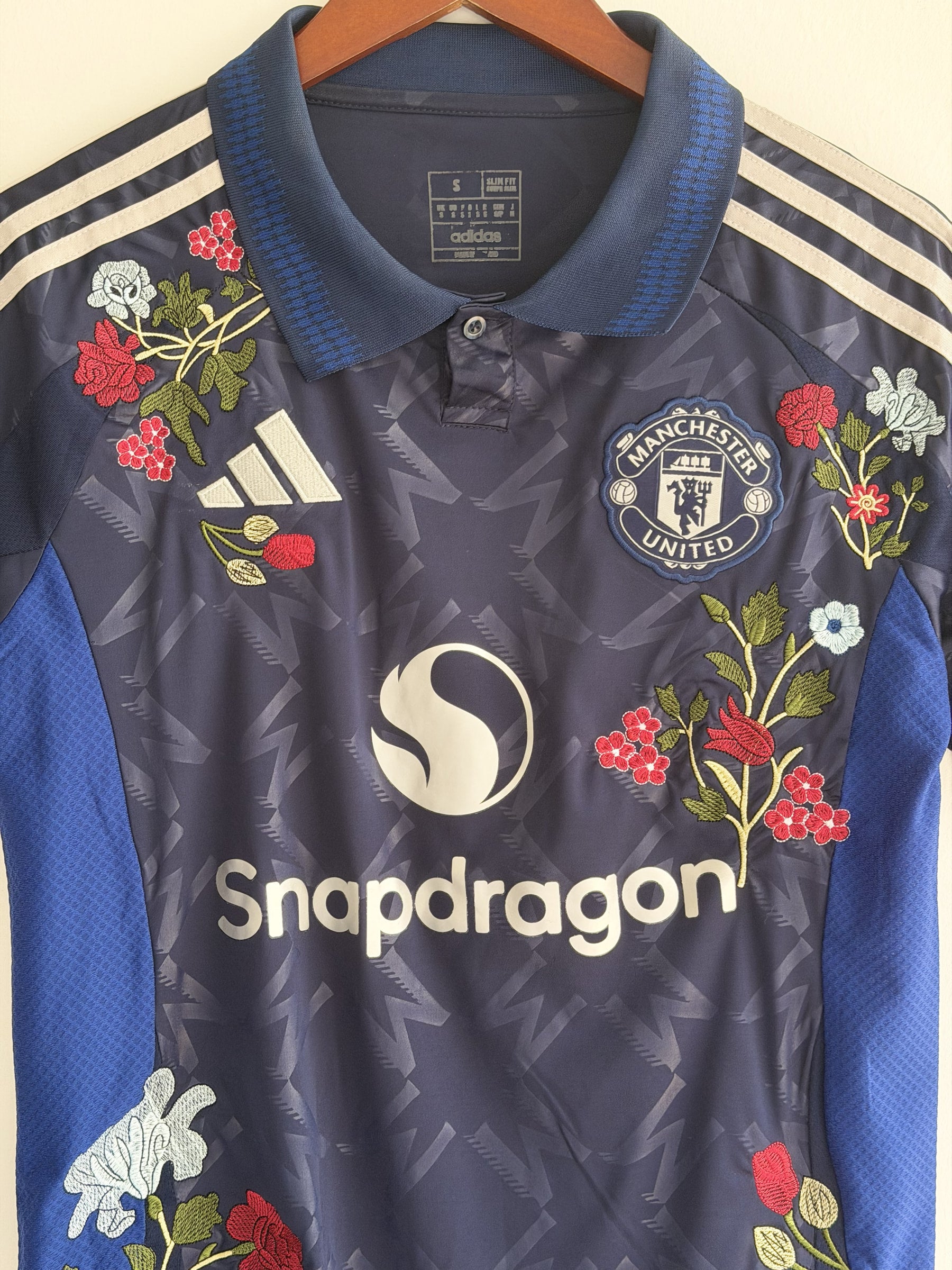 Manchester United Midnight Floral Embroidered Jersey - product image 2