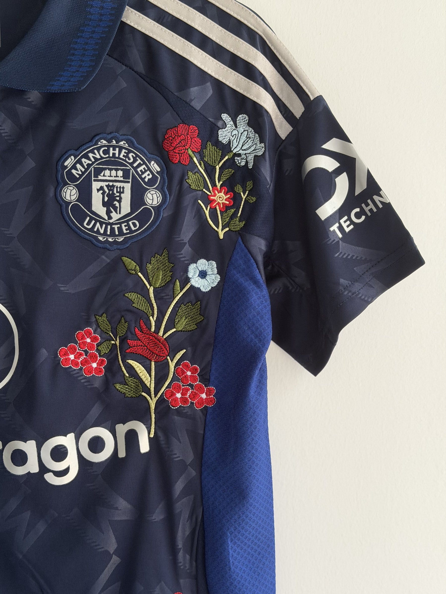 Manchester United Midnight Floral Embroidered Jersey - product image 3