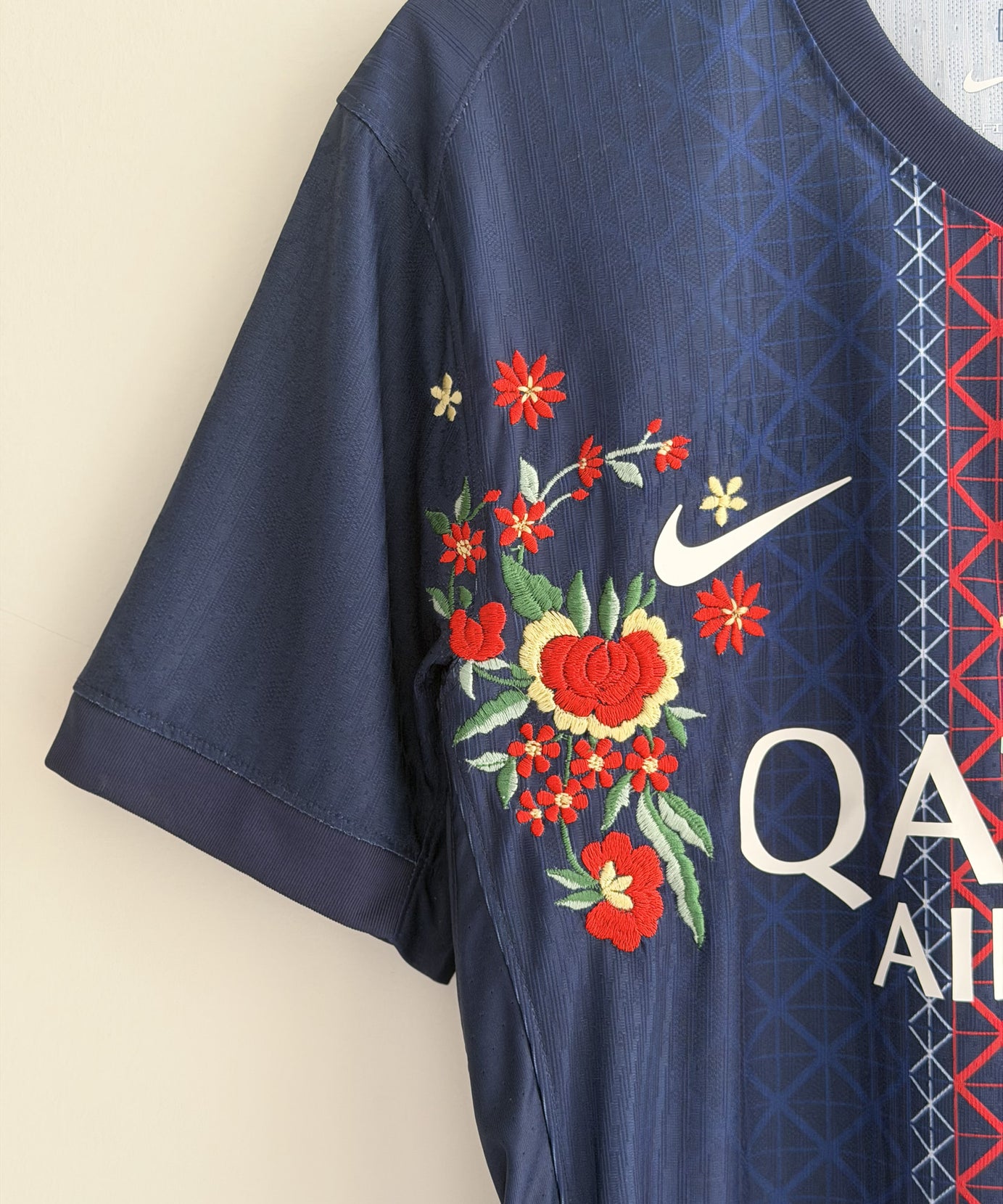 Paris Saint-Germain Parisian Floral Embroidered Jersey - product image 5