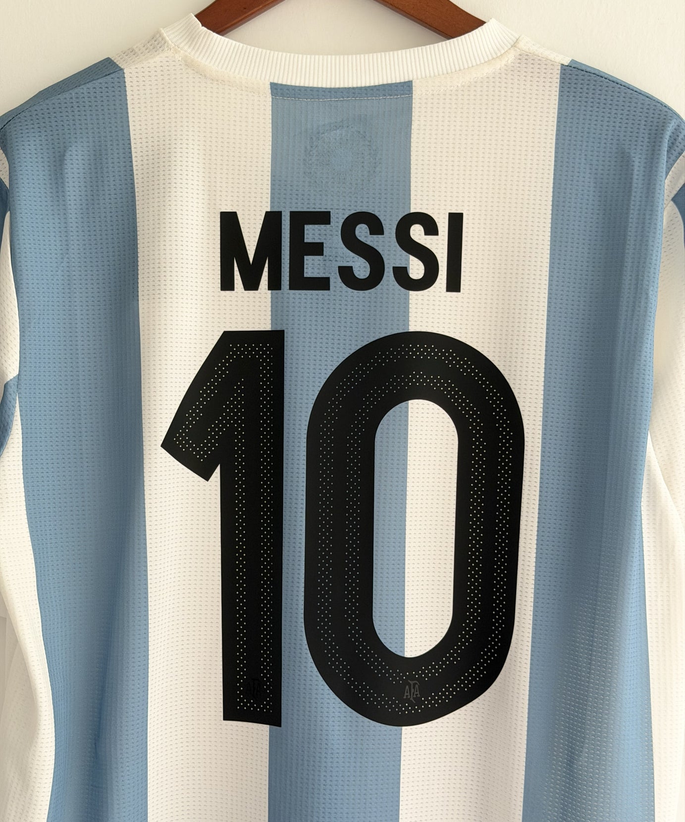 Argentina Retro Crane Embroidered Jersey - product image 7