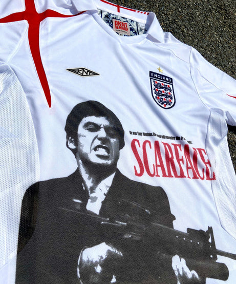 Maillot graphique blanc de l’Angleterre de Scarface