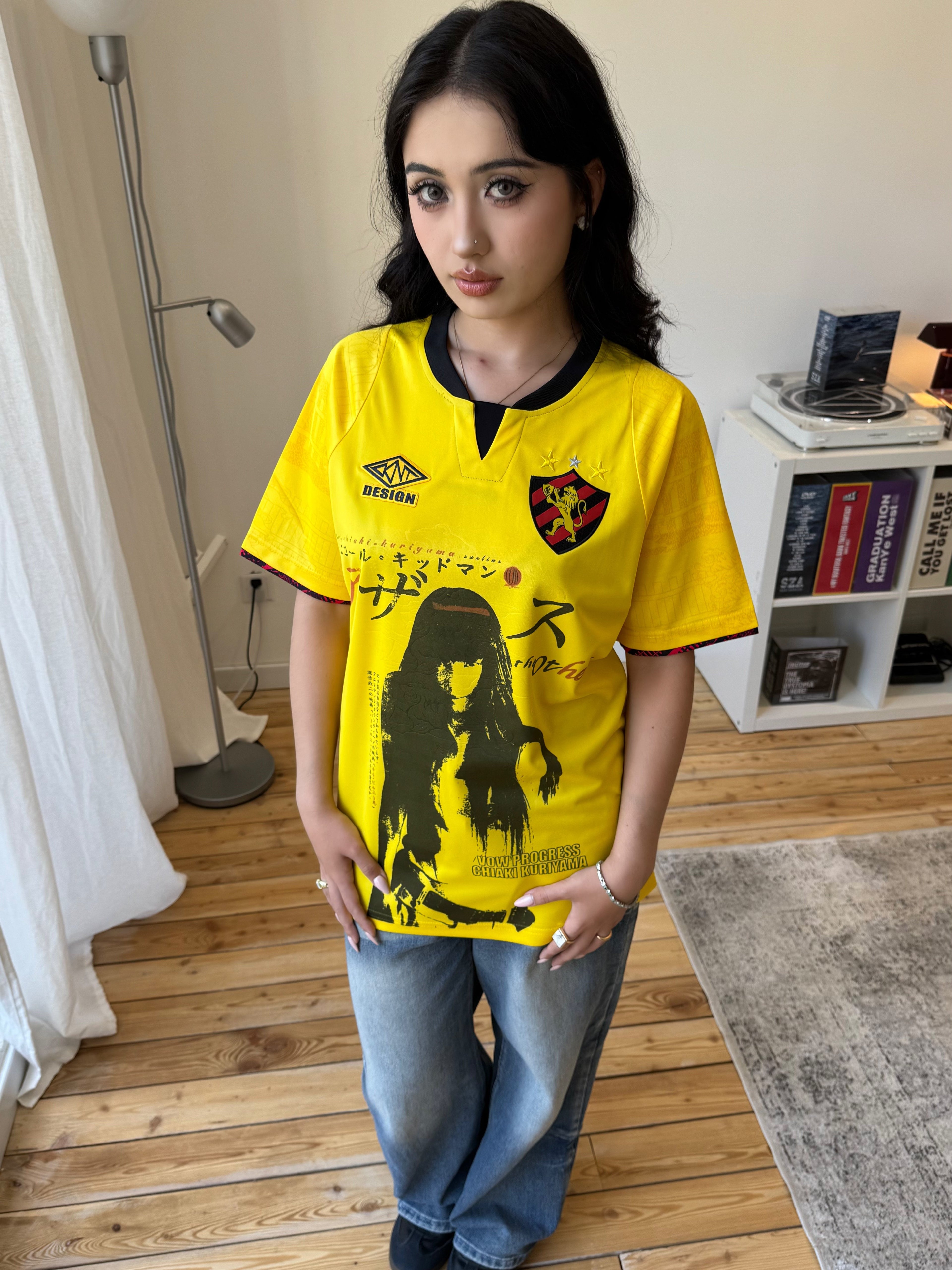 Chiaki Kuriyama Gelb Grafiktrikot