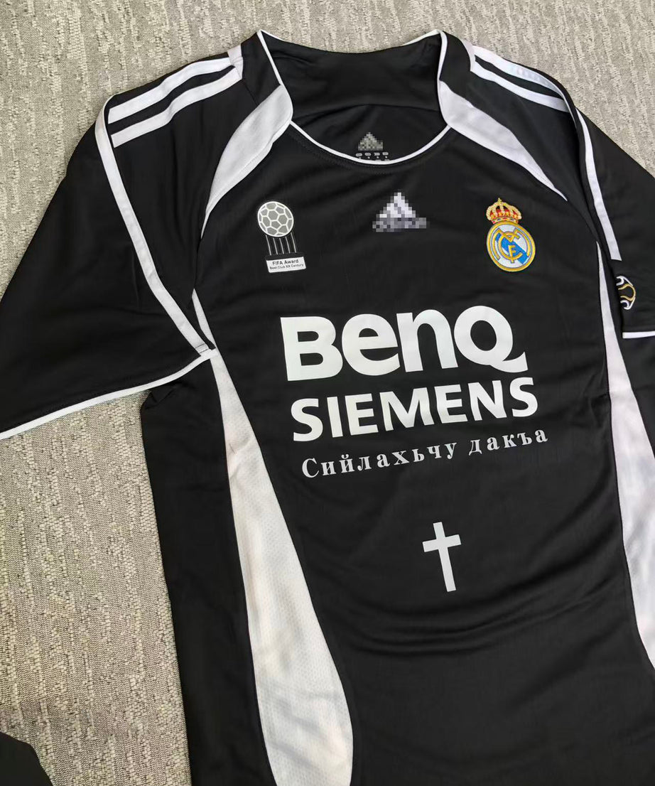 JoJo Real Madrid Away Retro Jersey - product view 3