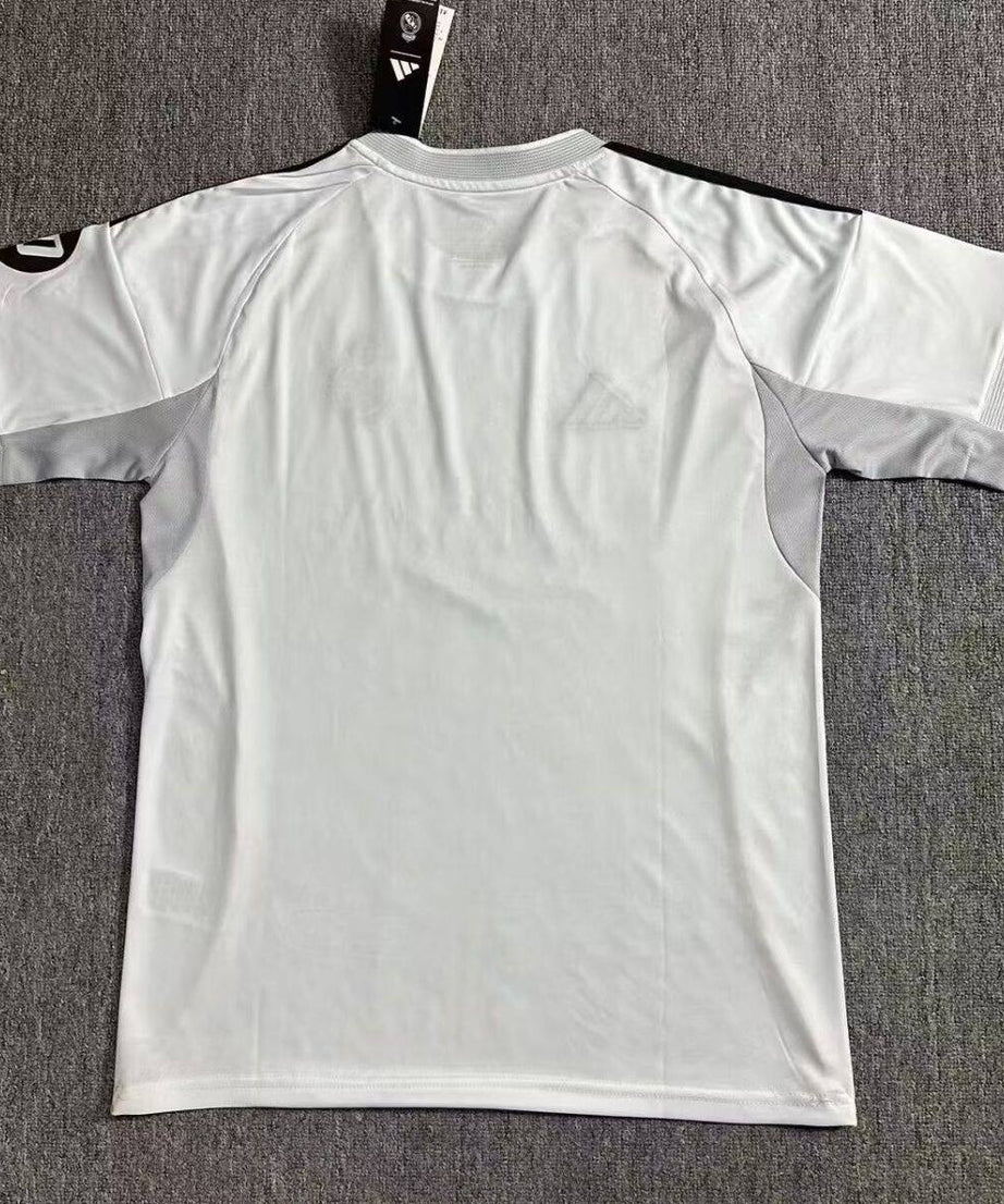 Guts Real Madrid White Graphic Jersey