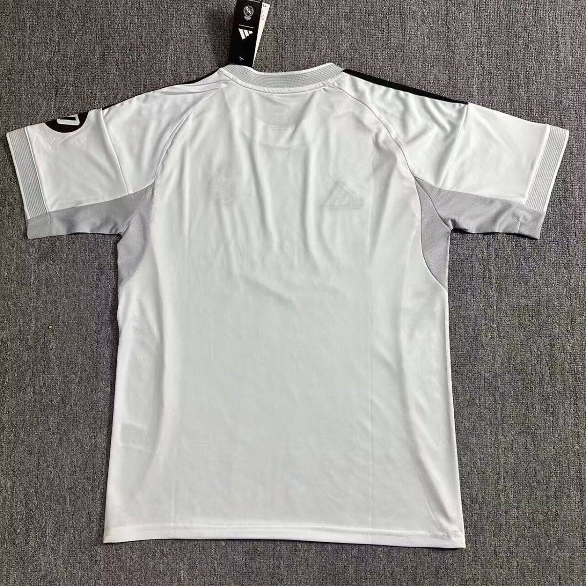 Guts Real Madrid White Graphic Jersey