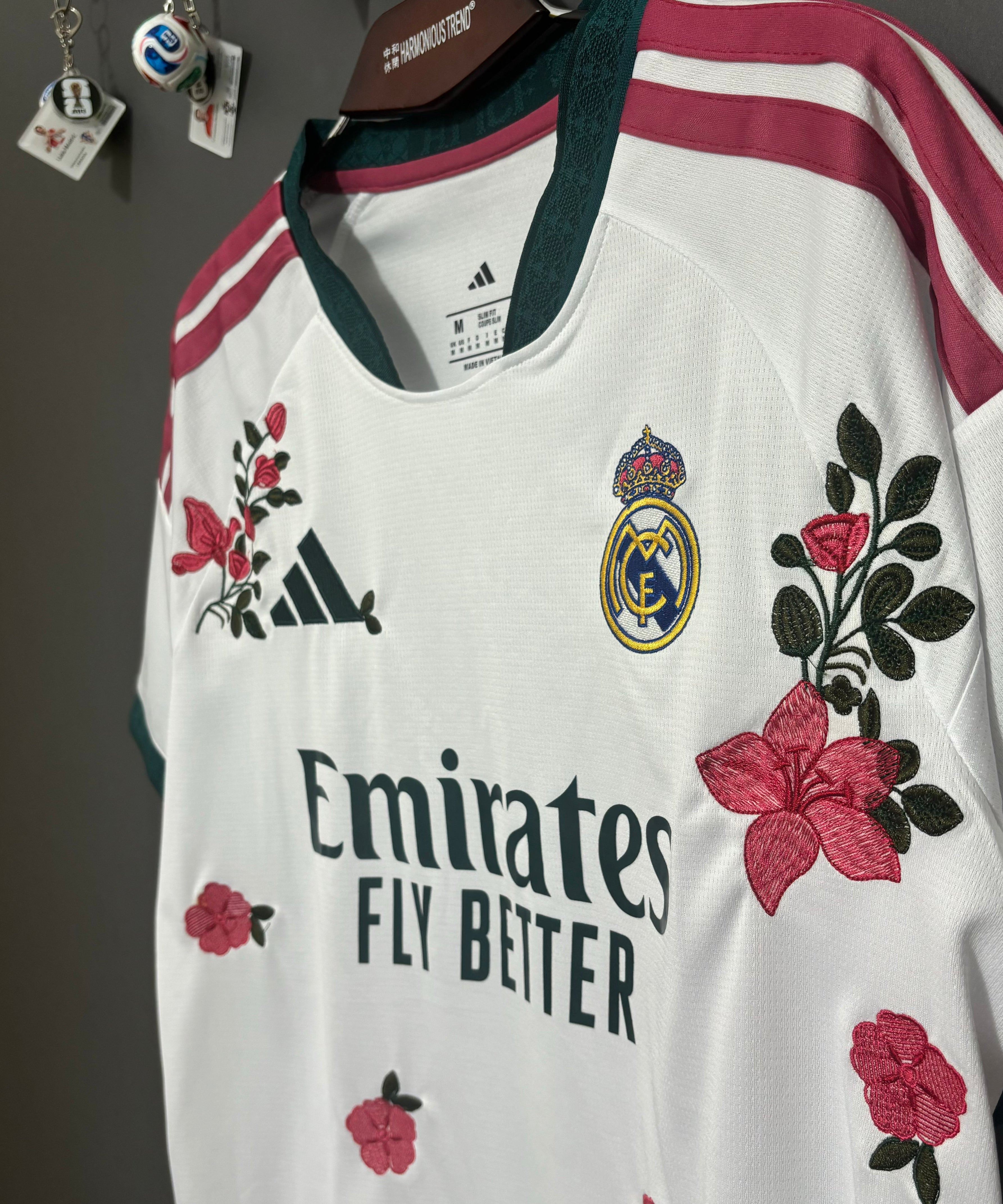 Real Madrid Crimson Rose Embroidered Jersey - product image 4 - ae482854