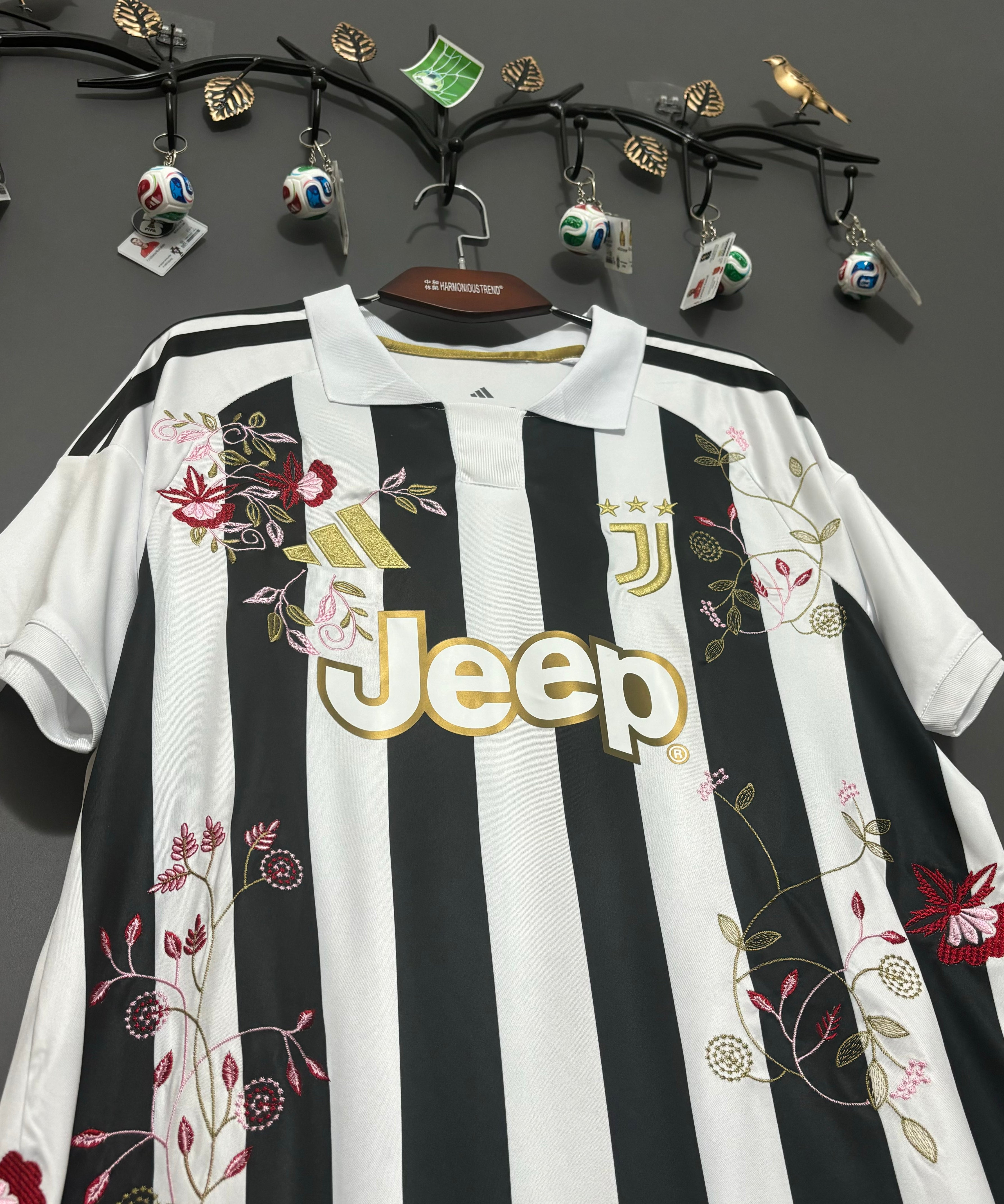Juventus Botanical Stripe Embroidered Jersey - product image 6 - b8268941