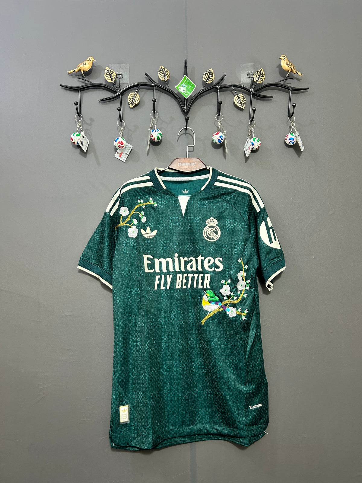 Real Madrid Forest Bird Embroidered Jersey - product image 1 - e576f7ca