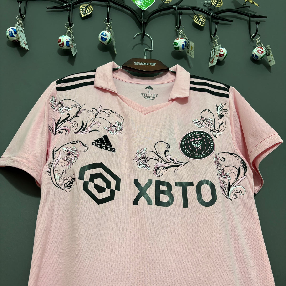 Inter Miami Blush Illustrated Embroidered Jersey - product image 3 - f3d781bd